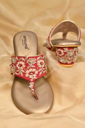 Buy Around Always Red Embroidery, Zari Jashn Floral Kolhapuri Sandals Online at Aza Fashions Buy_Around Always_Red Embroidery, Zari Jashn Floral Kolhapuri Sandals _Online_at_Aza_Fashions