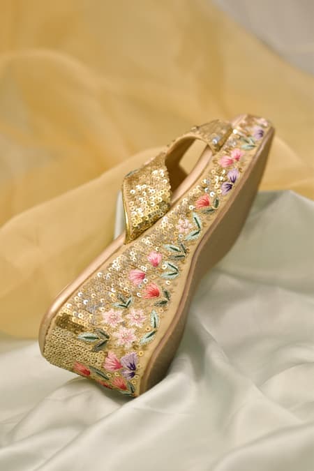 Around Always Tara Zari Embroidered Wedges 