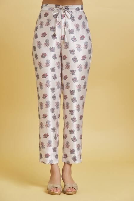 Samyukta Singhania_Off White Muslin Embroidery Asymmetric Floral Print Anarkali Pant Set _at_Aza_Fashions