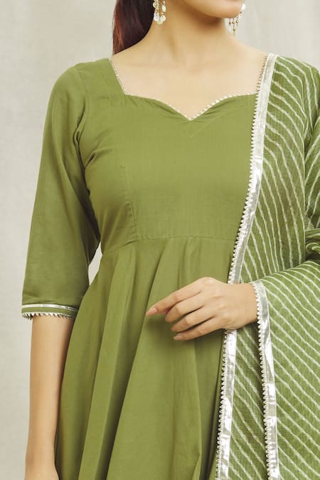 Shop Naintara Bajaj Green Cotton, Kota Doria Patti Anarkali Set With Leheriya Pattern Dupatta Online at Aza Fashions Shop_Naintara Bajaj_Green Cotton, Kota Doria Patti Anarkali Set With Leheriya Pattern Dupatta _Online_at_Aza_Fashions
