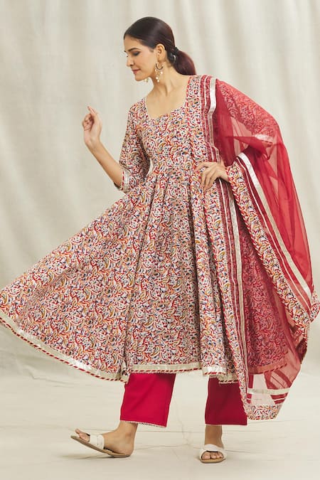 Buy_Samyukta Singhania_Maroon Cotton Gota Patti Square Neck Paisley Print Anarkali Pant Set _Online_at_Aza_Fashions