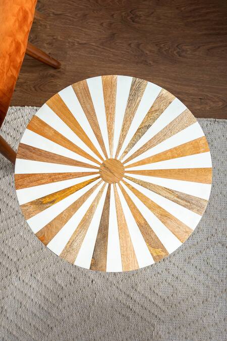 Shop Logam White Mild Steel, Resin And Mdf Cabrera Circular Shaped Table Shop_Logam_White Mild Steel, Resin And Mdf Cabrera Circular Shaped Table