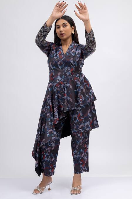 Buy_Mamicha_Black Satin, Crepe V-neck Nighthawks Print Asymmetric Tunic With Pant