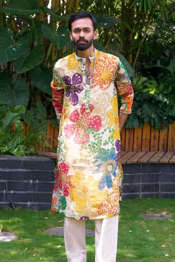 Taavare_Off White Tissue, Organza Floral Print Kurta Set_Online_at_Aza_Fashions