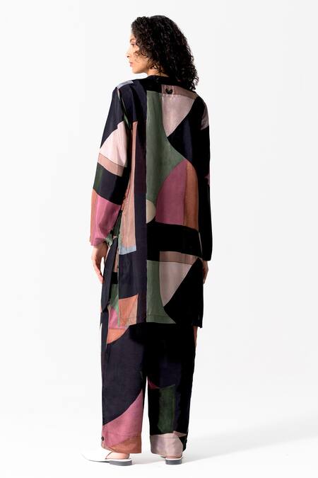 Shop OFRIDA Multi Color Cotton, Silk Round Neck Geometric Mania Print Tunic at Aza Fashions Shop_OFRIDA_Multi Color Cotton, Silk Round Neck Geometric Mania Print Tunic_at_Aza_Fashions