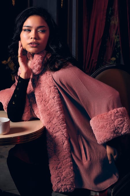 Buy_Rhe-Ana_Pink Logan Faux Fur Border Cape 