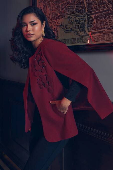Buy_Rhe-Ana_Maroon Vine Embellished Cape 