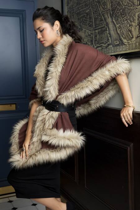Rhe-Ana_Brown Verona Woolen Stole _Online_at_Aza_Fashions