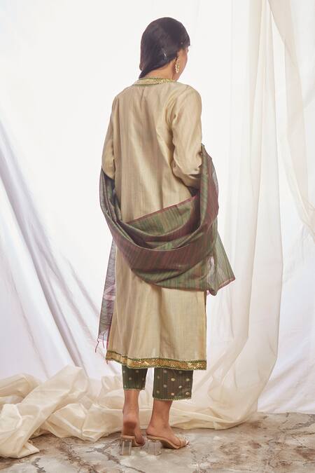 Shop BO Tree Off White Silk, Cotton Lace, Embroidery V-neck Palm Straight Kurta And Pant at Aza Fashions Shop_BO Tree_Off White Silk, Cotton Lace, Embroidery V-neck Palm Straight Kurta And Pant_at_Aza_Fashions