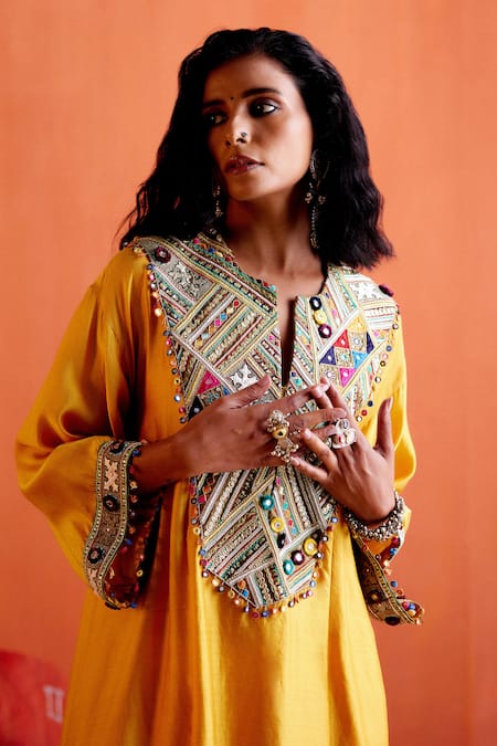 Karishma Khanduja Bareilly Yellow Cheeniya Silk Embroidery Thread Notched Yoke Kurta And Salwar Set Online at Aza Fashions Karishma Khanduja Bareilly_Yellow Cheeniya Silk Embroidery Thread Notched Yoke Kurta And Salwar Set _Online_at_Aza_Fashions