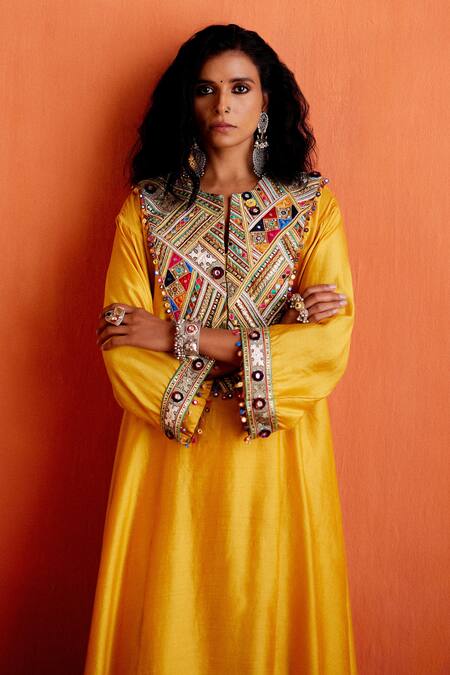 Karishma Khanduja Bareilly Yellow Cheeniya Silk Embroidery Thread Notched Yoke Kurta And Salwar Set at Aza Fashions Karishma Khanduja Bareilly_Yellow Cheeniya Silk Embroidery Thread Notched Yoke Kurta And Salwar Set _at_Aza_Fashions