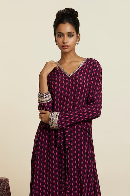Sva By Sonam & Paras Modi_Wine Crepe Printed Geometric V Neck Tunic And Palazzo Set_at_Aza_Fashions