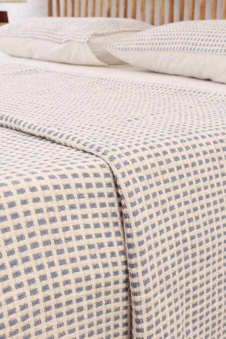 Buy_House This_Blue Cotton Woven Girnar Geometric Bedcover_Online_at_Aza_Fashions