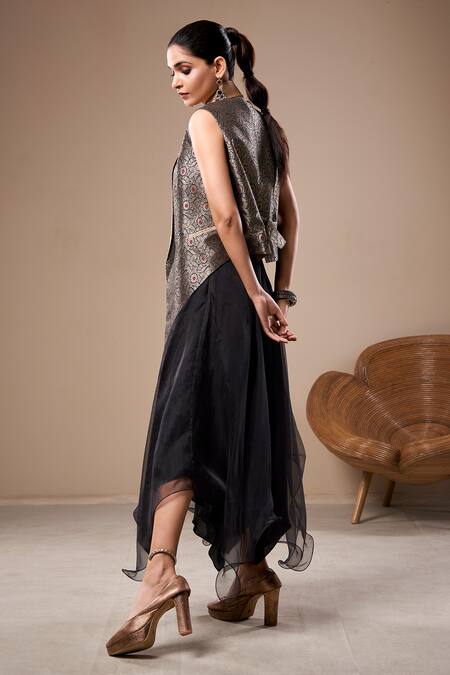Shop Aditi Somani Black Brocade, Organza, Muslin Embroidery Floral Woven Jacket Skirt Set at Aza Fashions Shop_Aditi Somani_Black Brocade, Organza, Muslin Embroidery Floral Woven Jacket Skirt Set _at_Aza_Fashions