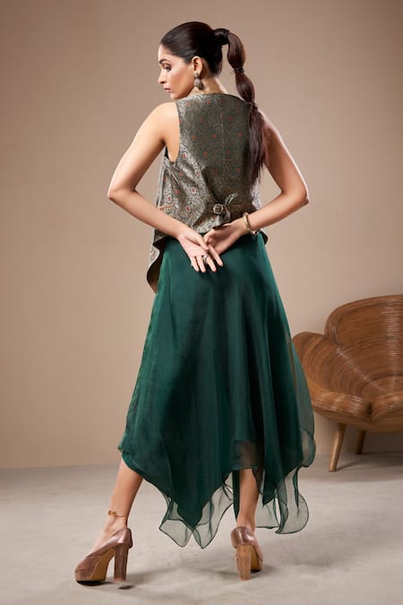 Buy Aditi Somani Green Brocade, Muslin, Organza Embroidery Flower Woven Jacket Skirt Set Online at Aza Fashions Buy_Aditi Somani_Green Brocade, Muslin, Organza Embroidery Flower Woven Jacket Skirt Set _Online_at_Aza_Fashions