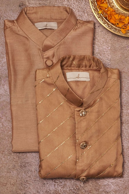 All Boy Couture_Beige Cotton, Silk Embroidery, Sequins Gold Zari Bundi Set _Online_at_Aza_Fashions