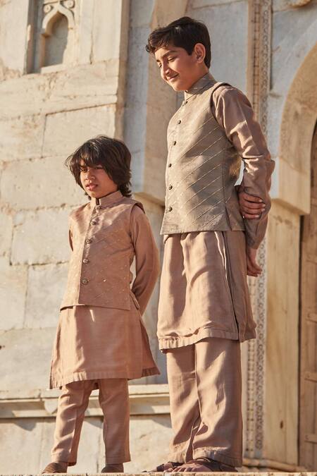 Shop_All Boy Couture_Gray Cotton, Silk Embroidery Zari Bundi Kurta Set _Online_at_Aza_Fashions
