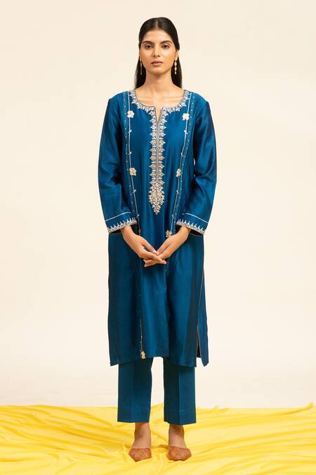 Shetab Kazmi Blue Chanderi, Linen, Cotton, Viscose Gota Patti And Zardosi Kurta Pant Set Online at Aza Fashions Shetab Kazmi_Blue Chanderi, Linen, Cotton, Viscose Gota Patti And Zardosi Kurta Pant Set _Online_at_Aza_Fashions