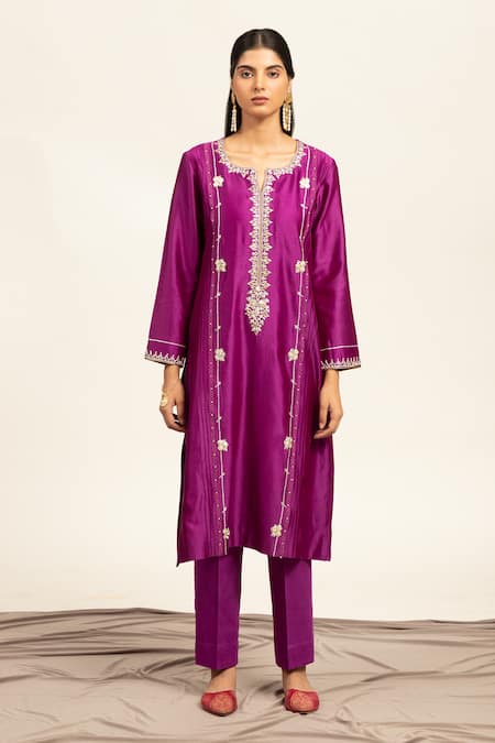 Shetab Kazmi Purple Chanderi, Cotton, Viscose Gota Patti, Zari, Pure Kurta Pant Set Online at Aza Fashions Shetab Kazmi_Purple Chanderi, Cotton, Viscose Gota Patti, Zari, Pure Kurta Pant Set _Online_at_Aza_Fashions