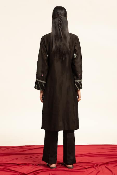 Shop Shetab Kazmi Black Chanderi, Linen, Cotton, Viscose Pearls, Side Panelled Kurta Pant Set at Aza Fashions Shop_Shetab Kazmi_Black Chanderi, Linen, Cotton, Viscose Pearls, Side Panelled Kurta Pant Set _at_Aza_Fashions
