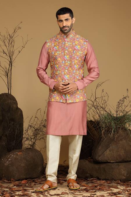 Kora By Nilesh Mitesh_Pink Silk Embroidery Floral Bundi And Kurta Set_Online_at_Aza_Fashions