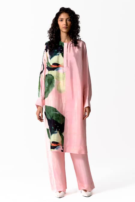 OFRIDA Flora Bloom Print Kurta With Pant 