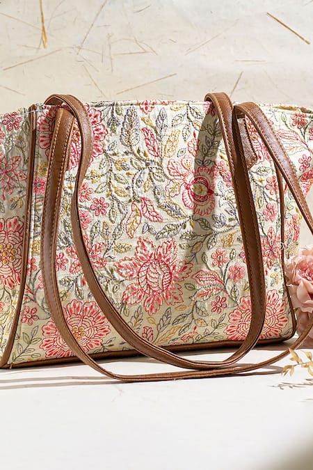 Shop Amyra Multi Color Embroidery Ivy Thread Tote Bag at Aza Fashions Shop_Amyra_Multi Color Embroidery Ivy Thread Tote Bag _at_Aza_Fashions