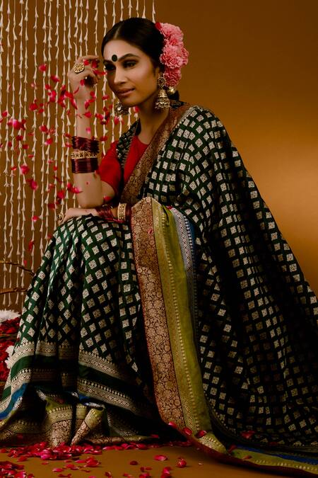Priyal Bhardwaj_Green Brocade Zari Vintage Pattern Banarasi Handwoven Saree _at_Aza_Fashions