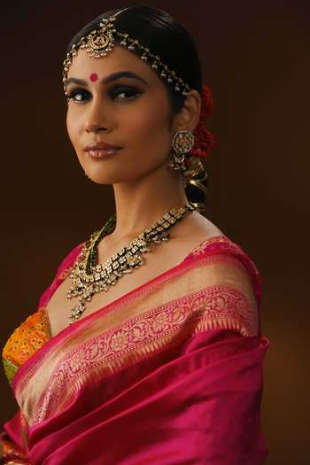 Shop Priyal Bhardwaj Pink Brocade Zari Vintage Banarasi Handwoven Bordered Saree Online at Aza Fashions Shop_Priyal Bhardwaj_Pink Brocade Zari Vintage Banarasi Handwoven Bordered Saree_Online_at_Aza_Fashions