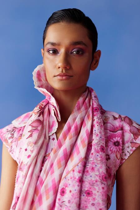 Uri By Mrunalini Rao Sencha Floral Checkered Double Print Saree With Unstitched Blouse Piece 