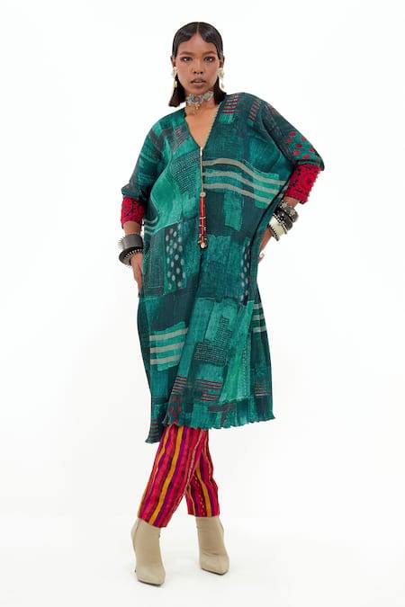 Aseem Kapoor Green Crinkle Crepe Embroidered Aari Ritu Printed Kaftan And Trouser Set 
