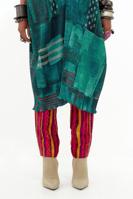 Aseem Kapoor_Green Crepe, Satin, Silk Embroidery V-neck Ritu Printed Kaftan And Trouser Set _at_Aza_Fashions