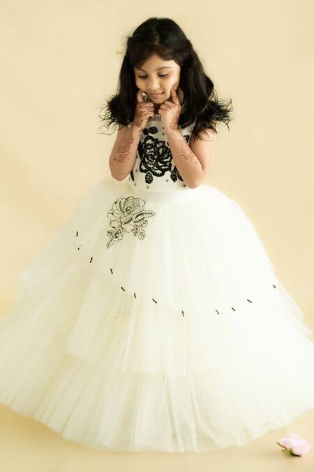 Ruchika Lath Label White Tulle, Crepe Beads, Feathers Midnight Rosa Embroidered Lehenga Blouse Set Online at Aza Fashions Ruchika Lath Label_White Tulle, Crepe Beads, Feathers Midnight Rosa Embroidered Lehenga Blouse Set _Online_at_Aza_Fashions