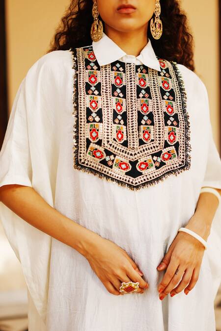Buy_Avacara_White Silk Embroidery Collared Marodi Kaftan And Pant _Online_at_Aza_Fashions
