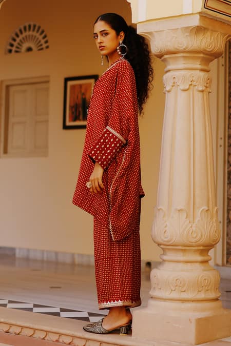 Buy_Avacara_Red Cotton Silk Hand Block Print Abstract Marodi Work Kaftan With Pant  _Online_at_Aza_Fashions