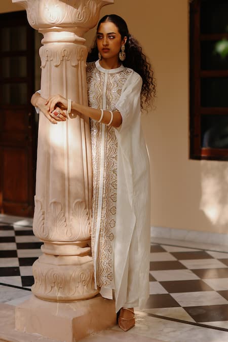 Buy_Avacara_White Silk Gota Patti Round Neck Embroidered Panel Kaftan With Pant _Online_at_Aza_Fashions