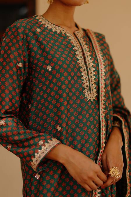Buy_Avacara_Green Silk Print Hand Block Notched Neck Kurta Pant Set  _Online_at_Aza_Fashions