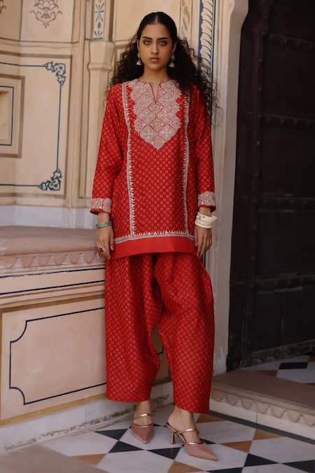 Avacara Chanderi Hand Block Butti Print Kurta With Pant 