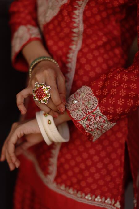 Buy Avacara Red Chanderi Embroidery Split V-neck Hand Block Butti Print Kurta With Pant Online at Aza Fashions Buy_Avacara_Red Chanderi Embroidery Split V-neck Hand Block Butti Print Kurta With Pant_Online_at_Aza_Fashions