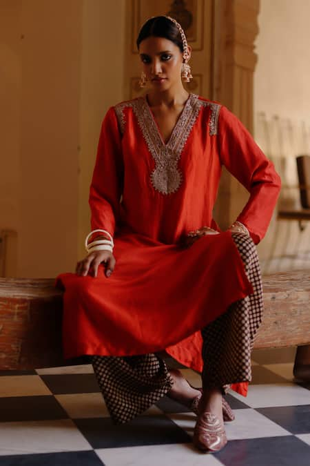 Avacara Silk Kurta With Hand Block Print Pant 