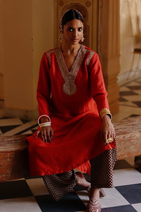 Avacara Silk Kurta With Hand Block Print Pant 