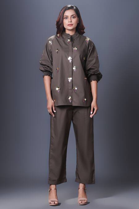 Deepika Arora_Green Cotton Sequins Mandarin Collar Floral Hand Embroidered Shirt_Online_at_Aza_Fashions