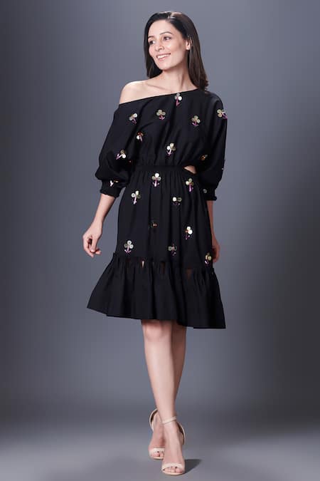 Deepika Arora Black Cotton Sequins One Shoulder Hand Embroidered Dress at Aza Fashions Deepika Arora_Black Cotton Sequins One Shoulder Hand Embroidered Dress_at_Aza_Fashions