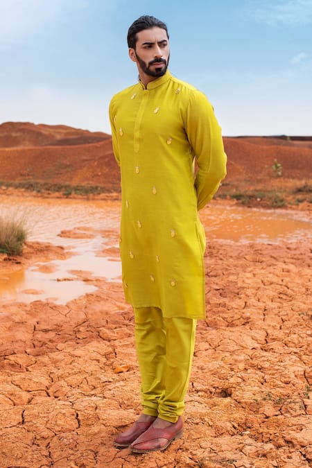 Shop_Runit Gupta_Green Kurta Chanderi Silk Hand Embroidered Metallic Trims And Cut Tropic Set _at_Aza_Fashions