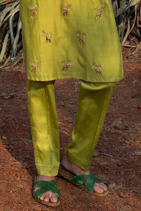 Runit Gupta_Green Kurta Chanderi Silk Hand Embroidered Metallic Trims Lustre Reindeer Set _Online_at_Aza_Fashions