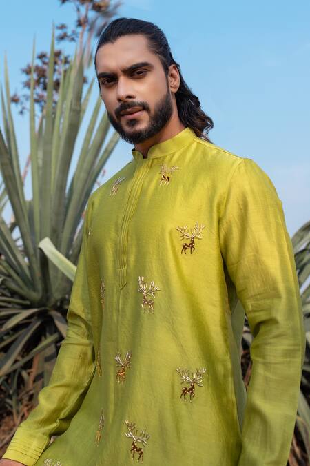 Buy_Runit Gupta_Green Kurta Chanderi Silk Hand Embroidered Metallic Trims Lustre Reindeer Set _Online_at_Aza_Fashions
