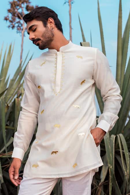 Shop_Runit Gupta_Ivory Chanderi Silk Embroidery Metallic Tiger Kurta Set _at_Aza_Fashions