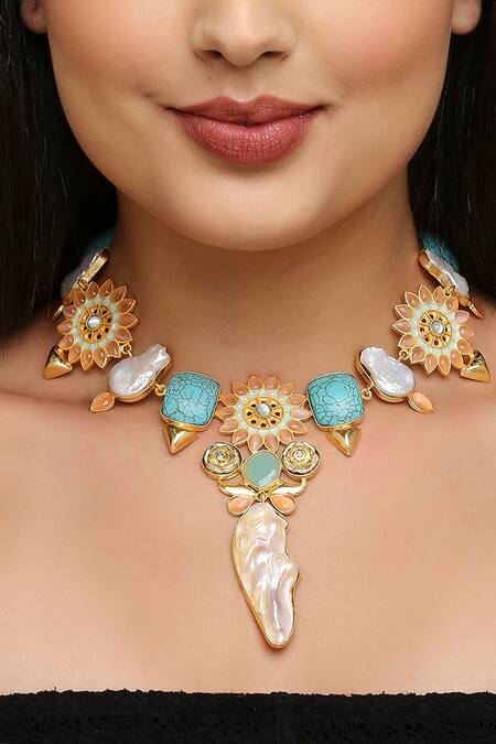 Tad Accessories White Cut Work Embellished Pendant Necklace Online at Aza Fashions Tad Accessories_White Cut Work Embellished Pendant Necklace _Online_at_Aza_Fashions