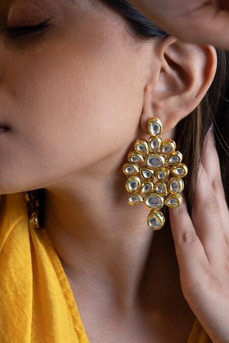 Do Taara_Gold Plated Diamonds, Stones Kundan Embellished Floral Pattern Earrings _Online_at_Aza_Fashions