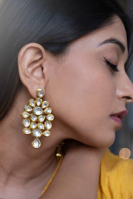 Buy_Do Taara_Gold Plated Diamonds, Stones Kundan Embellished Floral Pattern Earrings _Online_at_Aza_Fashions